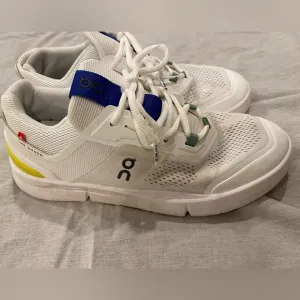 ON on cloud running womens the Roger Spin Shoes undyed white yellow size 7.5