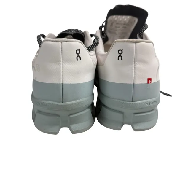 On running cloud monster in Frost | Surf size 13