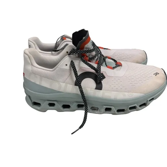 On running cloud monster in Frost | Surf size 13