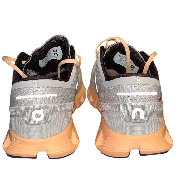ON RUNNING WMNS CLOUD X &quot;SILVER&quot;