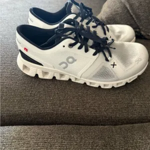On Running women  White Athletic Shoes size 8