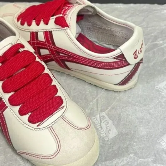 Onitsuka Tiger Asics 2025 Fashion Casual Sports Shoes