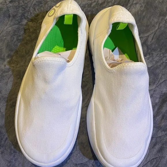 OOFOS 00mg eeZee Women Size 6.5 Recovery Cushion Walking Slip On Shoes White