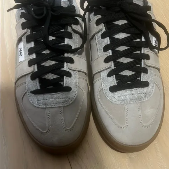 P448 Women's Gray Sneakers