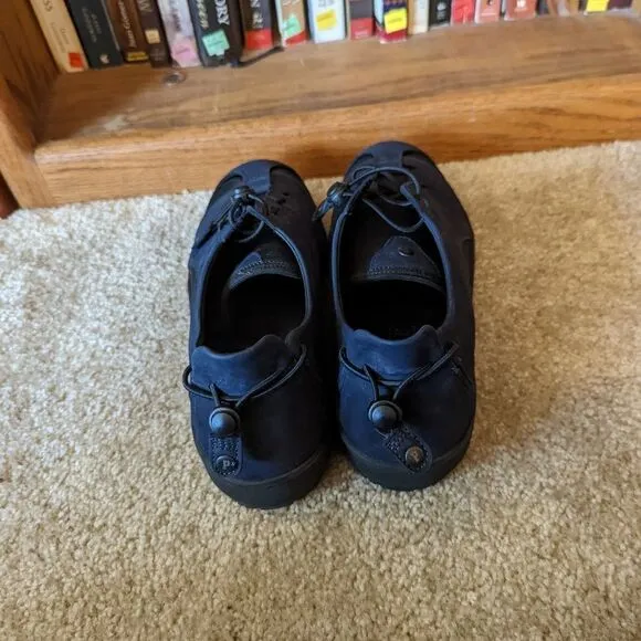 Pandere orthopedic adjustable leather sneaker sz 12 euc blue suede