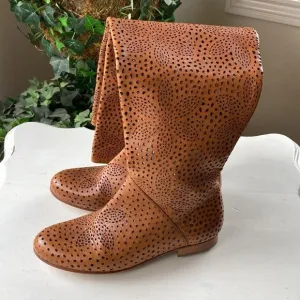 PAOLA FRANI Perforated Tall Leather Boots Made in Italy Size 6 EUC