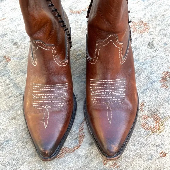 Patricia Nash Bergamo Brown Leather Scalloped Boots Sz 8