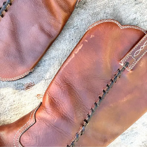 Patricia Nash Bergamo Brown Leather Scalloped Boots Sz 8