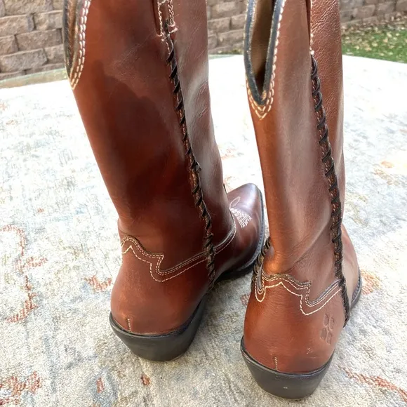 Patricia Nash Bergamo Brown Leather Scalloped Boots Sz 8