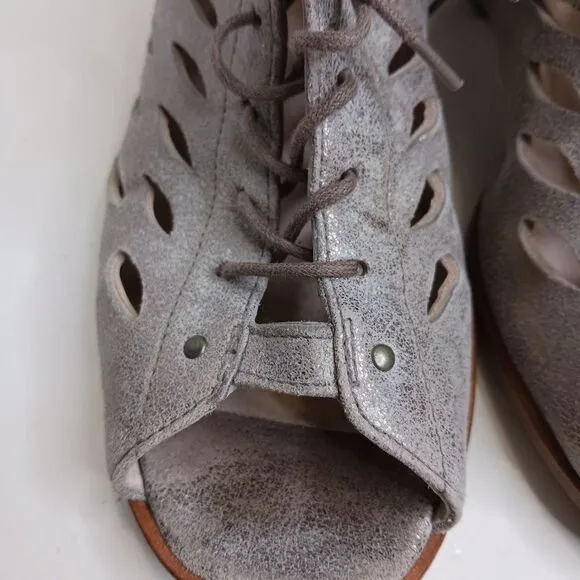 Paul Green &quot;BALI&quot;  Women's UK 5 US 7.5M Strap Heel Fashion Sandal
