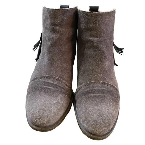 Pikolinos Baqueira grey suede fringe ankle boots size 40