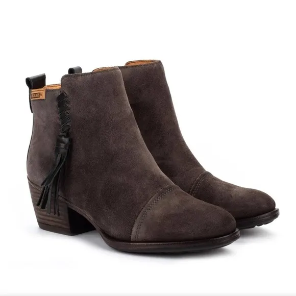 Pikolinos Baqueira grey suede fringe ankle boots size 40