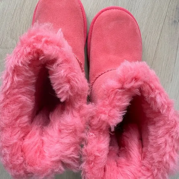Pink Suede Boots with Furry Trim