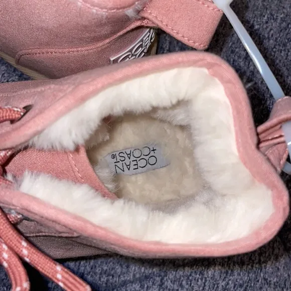 Pink suede shoe boots with fur lining size 7 by Ocean &amp; Coast nwt