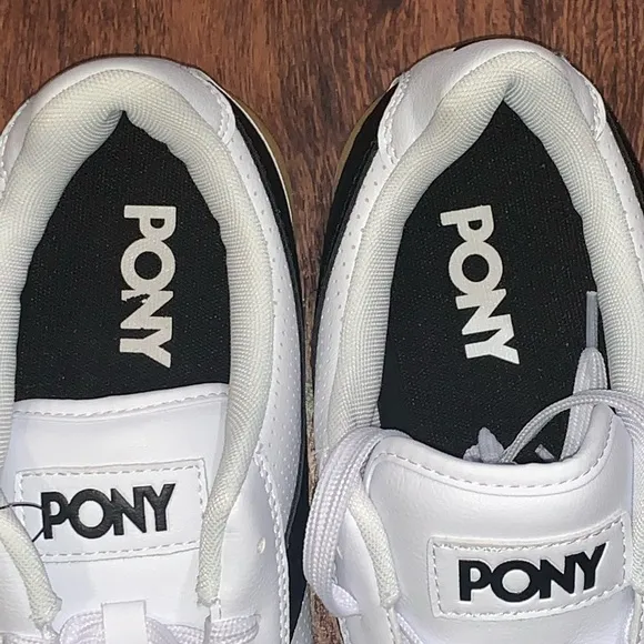 Pony sneakers size 9 classic shoes