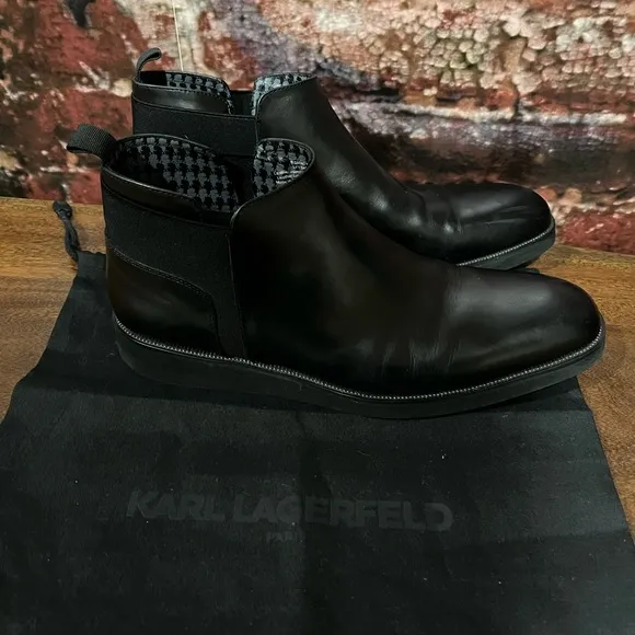 PREOWNED Black Leather Karl Lagerfeld Boots with bag in excellent condition