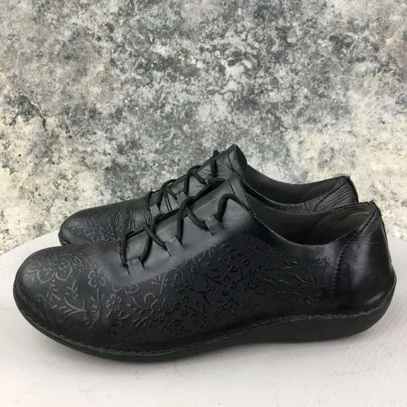 Propet Women's Size 10XX (4E) Chantel Black Leather Embossed Floral Sneakers