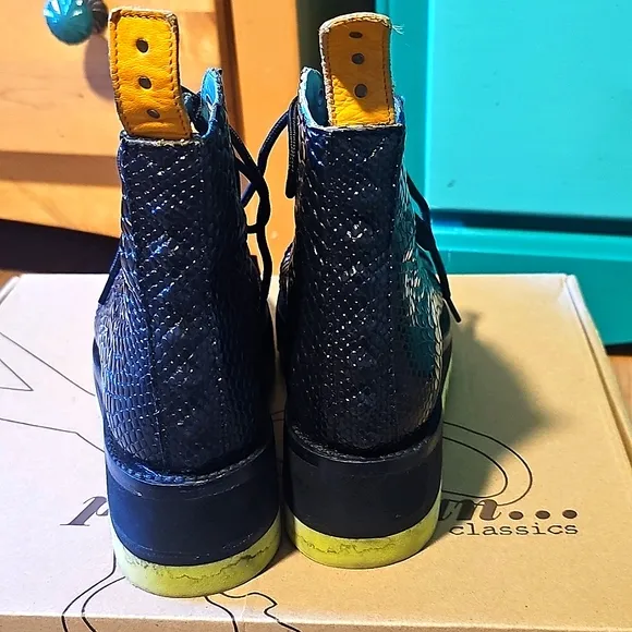 Pskaufman hallway with custom sole sz. 8