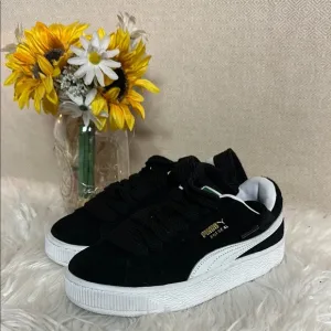 PUMA Black and White suede Sneakers