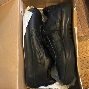 Puma Black Sneakers Classic Design