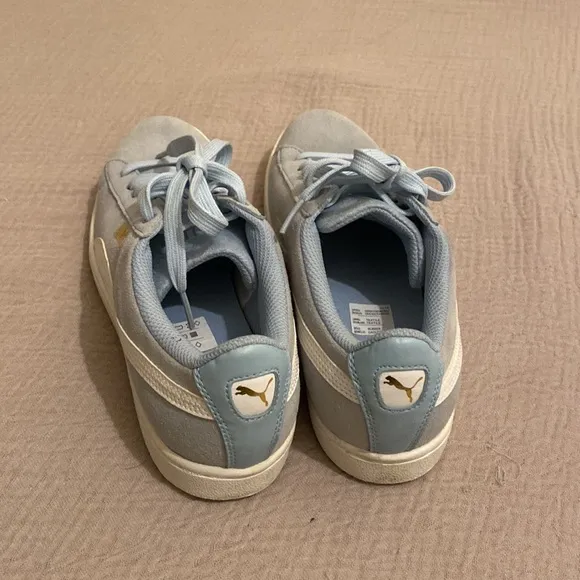 Puma Blue Suede Sneakers. Size 8. New