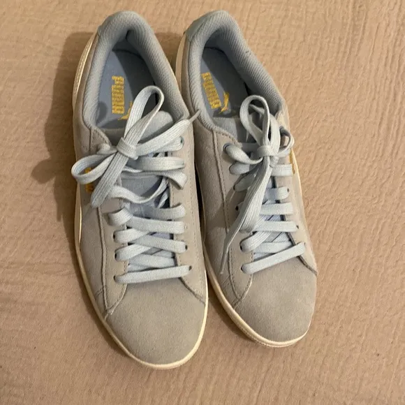 Puma Blue Suede Sneakers. Size 8. New