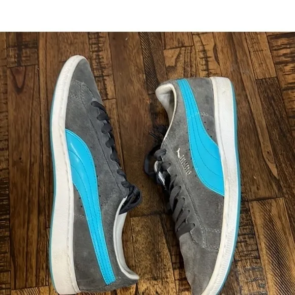 Puma classic suede and leather sneakers shoes with blue and silver details sz 9