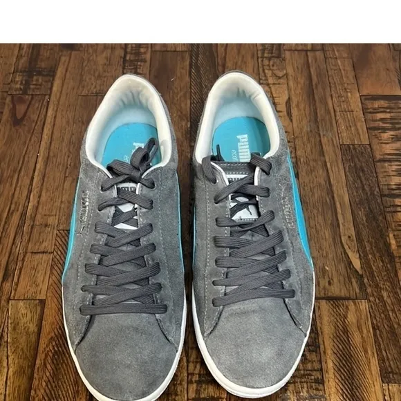 Puma classic suede and leather sneakers shoes with blue and silver details sz 9