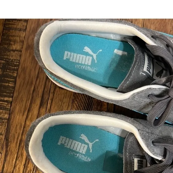 Puma classic suede and leather sneakers shoes with blue and silver details sz 9