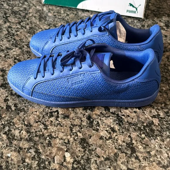 Puma match embossed blue sneakers NIB 11.5