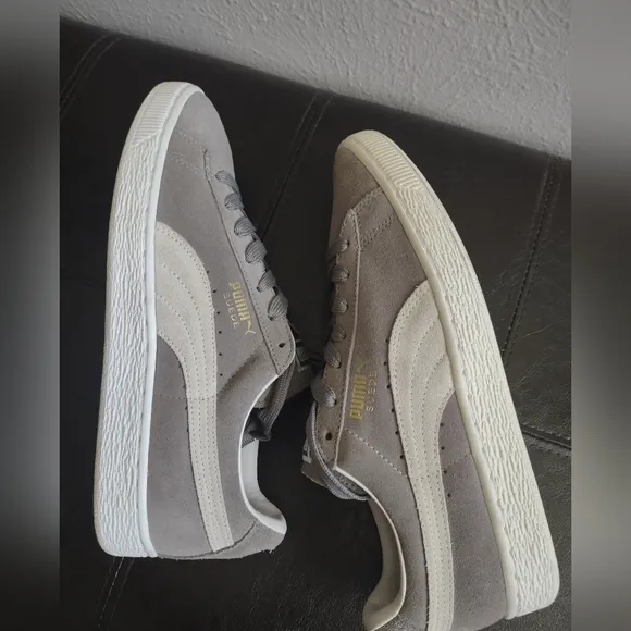 Puma Suede Classic  Gray White Men's Sneakers Size 8 NWOT