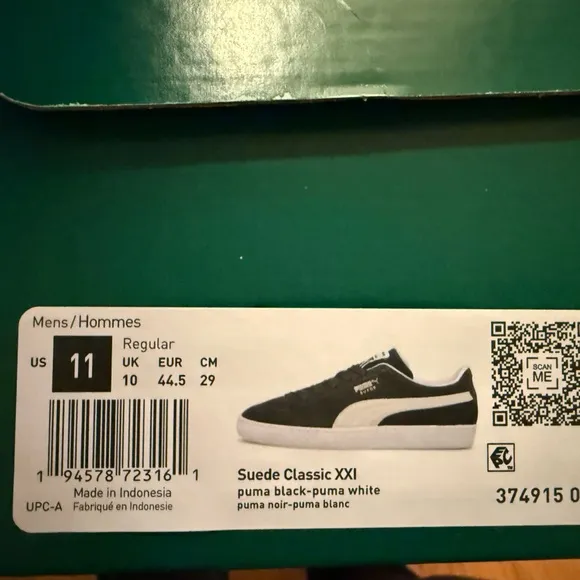 Puma Suede Classic Sneakers - size 11 - brand new in box.