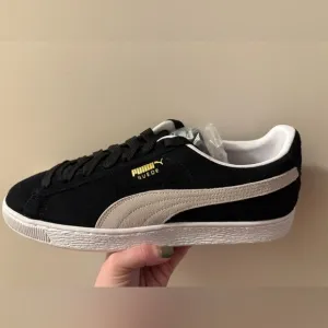 Puma Suede Classic Sneakers - size 11 - brand new in box.