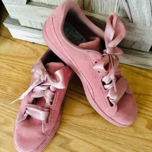 Puma Suede Heart Satin II Dusty Rose Sneakers