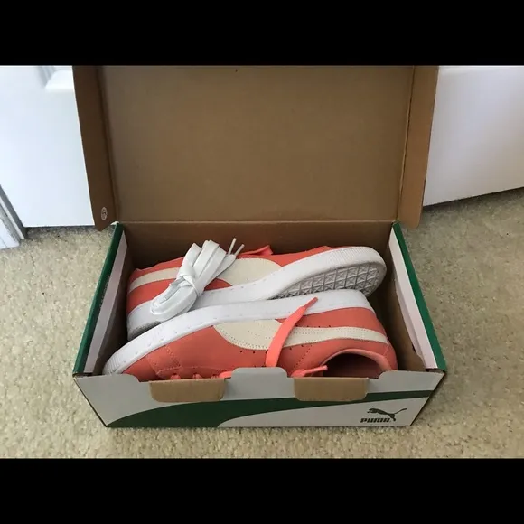 Puma suede pink sneakers