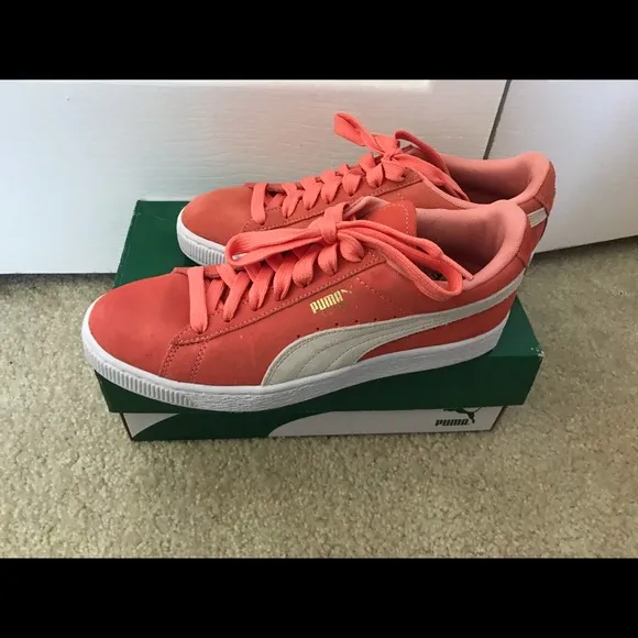 Puma suede pink sneakers