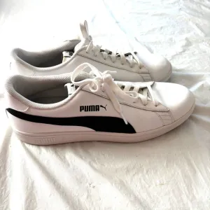PUMA White and Black Low-Top Sneakers SZ 11 Worn 1X Indoors