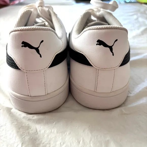 PUMA White and Black Low-Top Sneakers SZ 11 Worn 1X Indoors