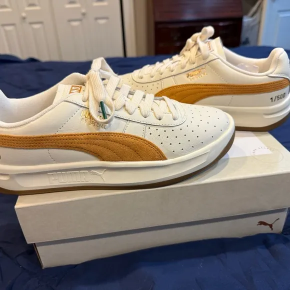 Puma White and Orange Sneakers