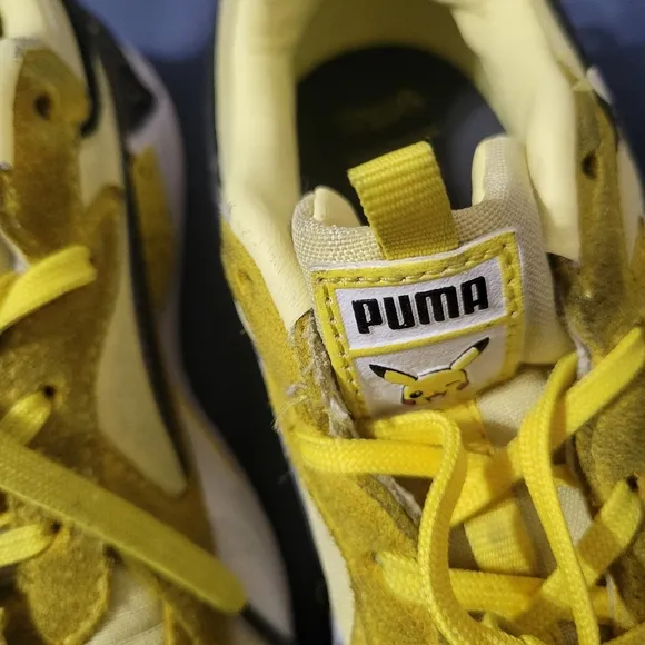 PUMA x POKEMON Sneakers Pikachu Kids Size 2 Shoes Collaboration Unisex 2022