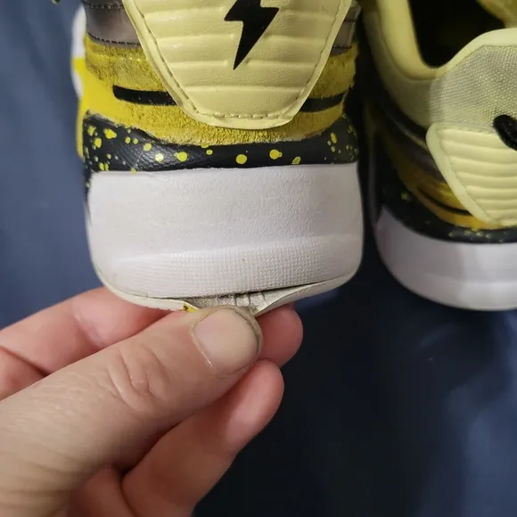 PUMA x POKEMON Sneakers Pikachu Kids Size 2 Shoes Collaboration Unisex 2022