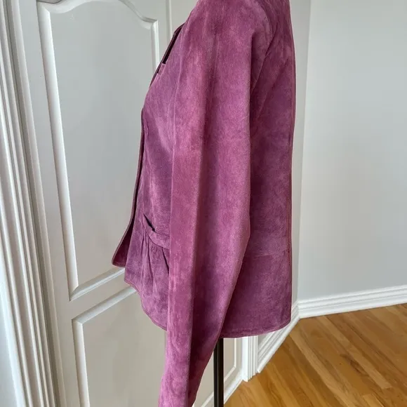 Pursuits ltd suede leather jacket blazer in a size large gorgeous color