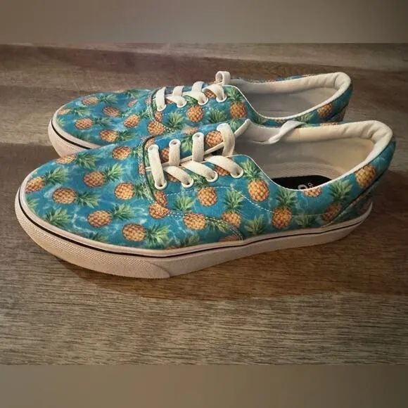 RAAD Shop PINEAPPLE EXPRESS Mens 8.5 / Womens 10 Low Top Sneakers New w/o Tag