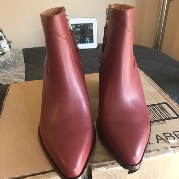 Rag &amp; Bone boots !!!Firm