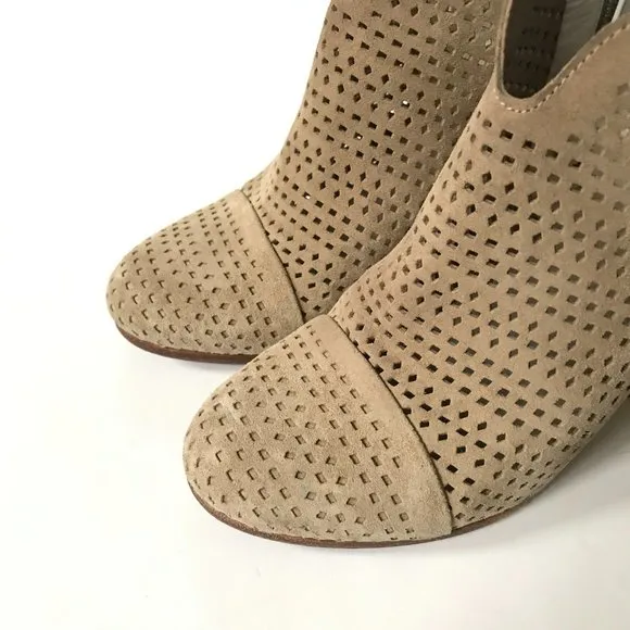 Rag &amp; Bone Margot Perforated Boots Booties Womens 38 8 Tan Beige Suede Dual Zip