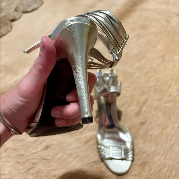 Ralph Lauren classic simple Elegant Gold Women's Heels