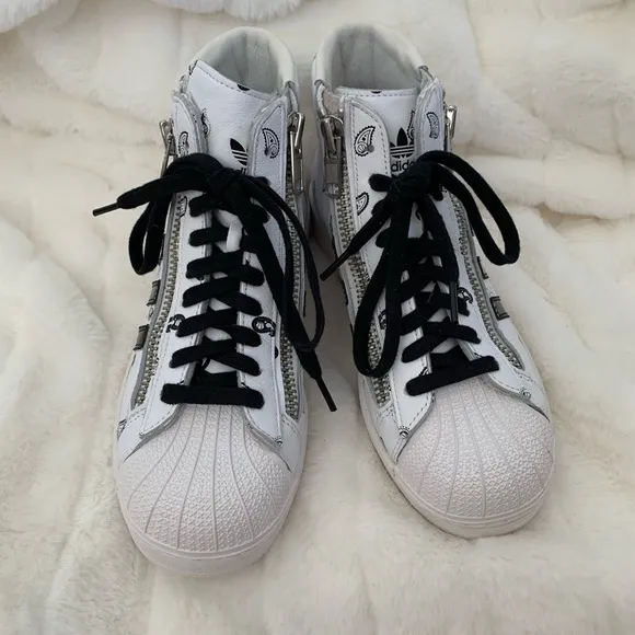 *RARE* Adidas Pro Model BBall Shoes