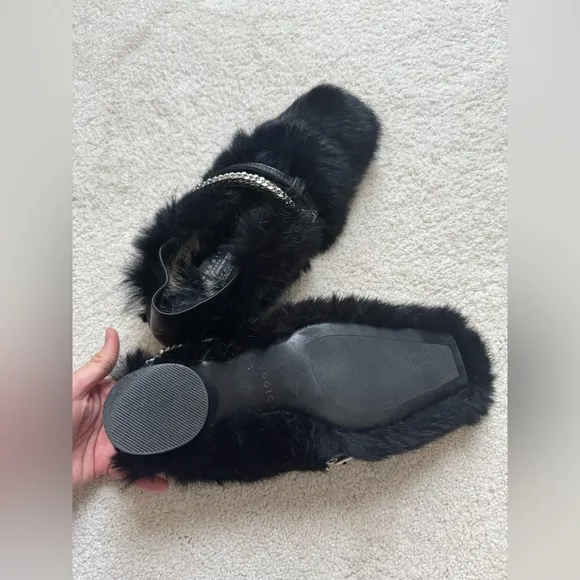 Rare find celebrities black fur shoes Nuogic size 37 made in London