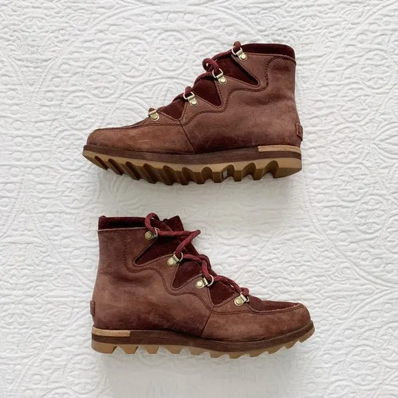 RARE Sorel Redwood Sneakchic Alpine Ankle Boots