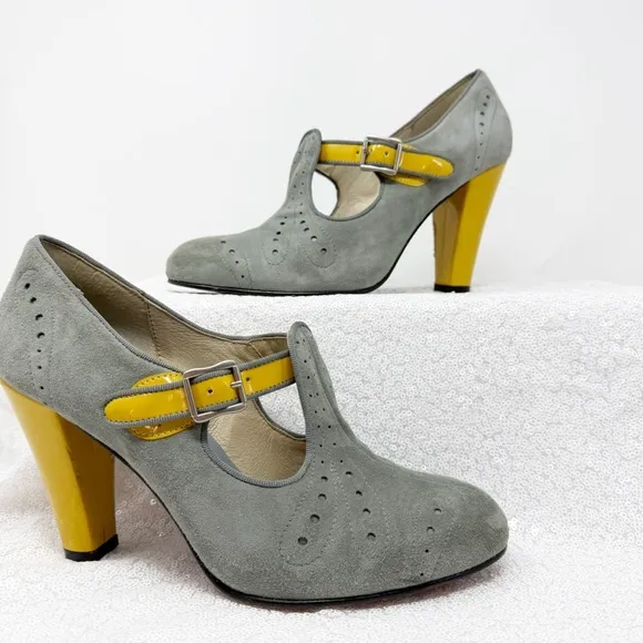 RE-MIX Deluxe Vintage Classic Women size 9.5 gray suede/yellow shoes